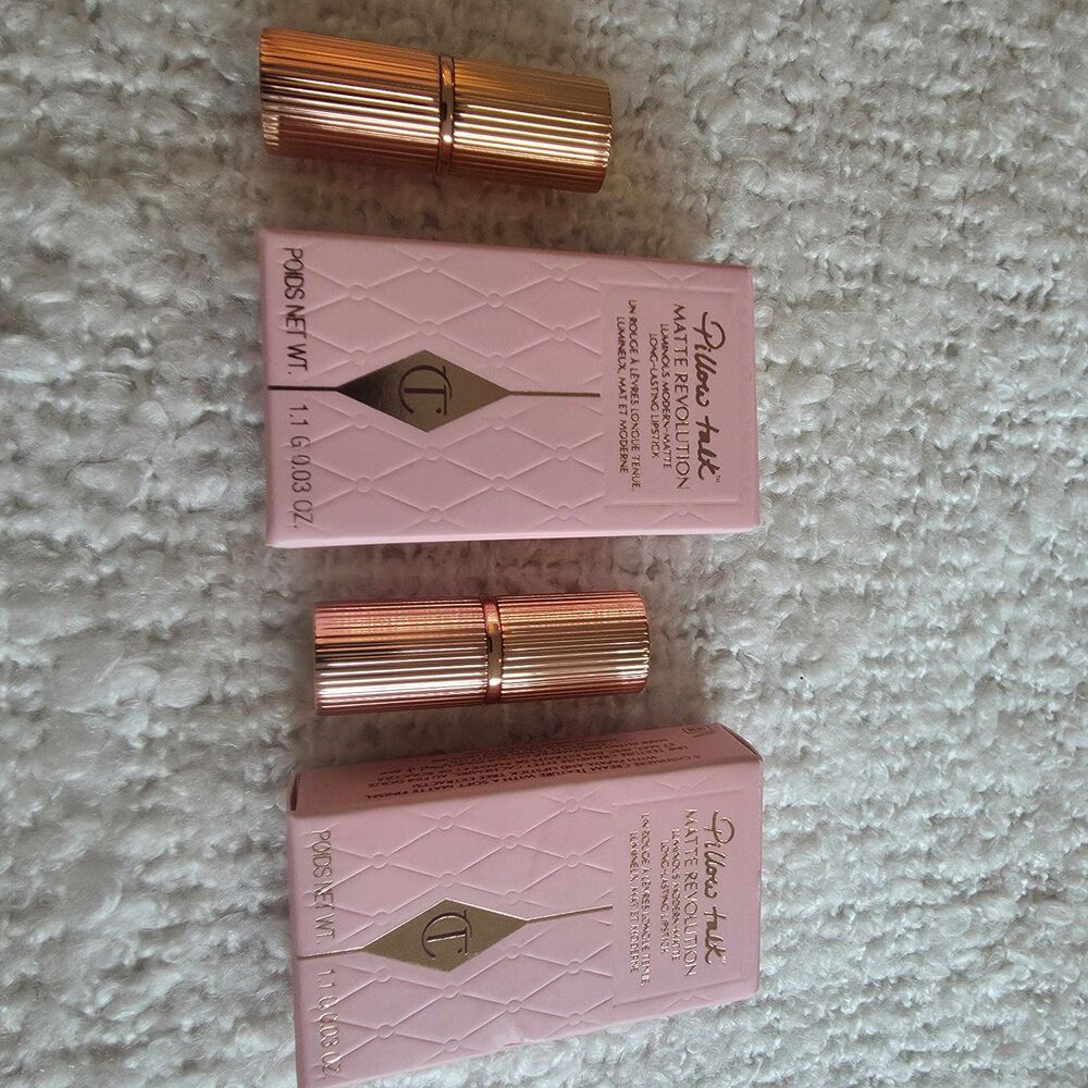 New Charlotte Tilbury Matte Revolution Pillow Talk Lipstick Duo in Medium